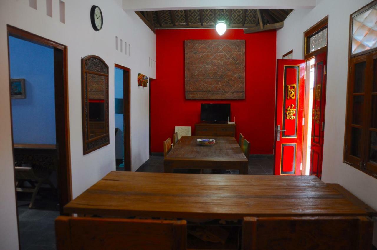 Villa Buddha Malioboro Jogjakarta Buitenkant foto